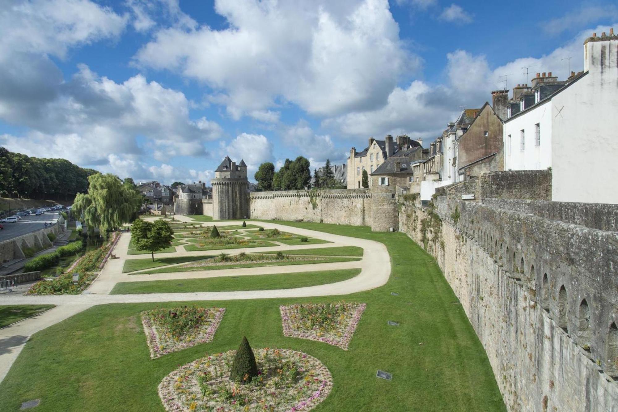 Appartement Neuf Rdc Avec Terrasse A Vannes Centre Esterno foto